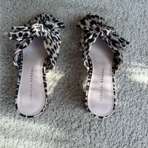 Loeffler Randall Black and Cream Women's Shoes Size 6